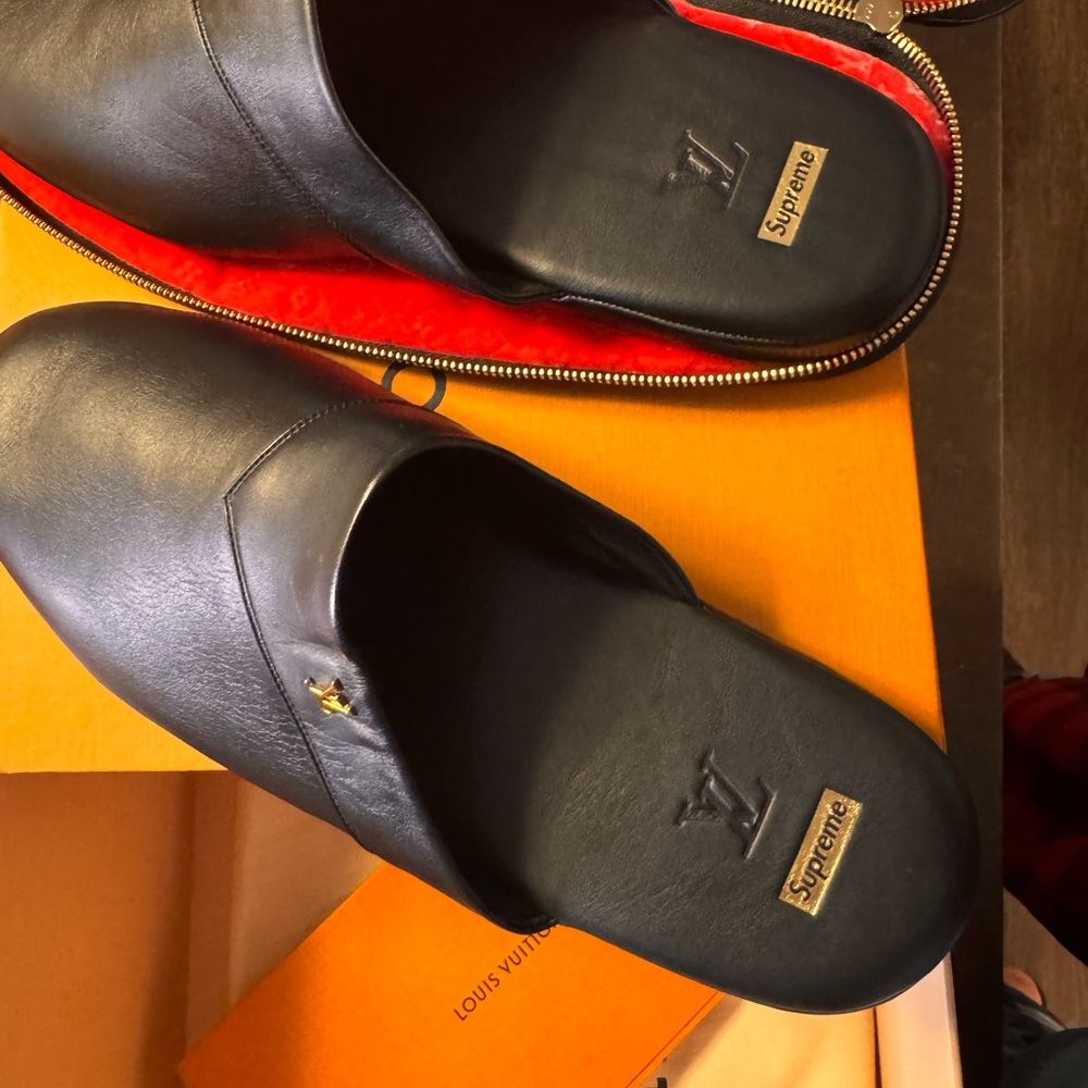 Supreme Black Leather Men's Loafers